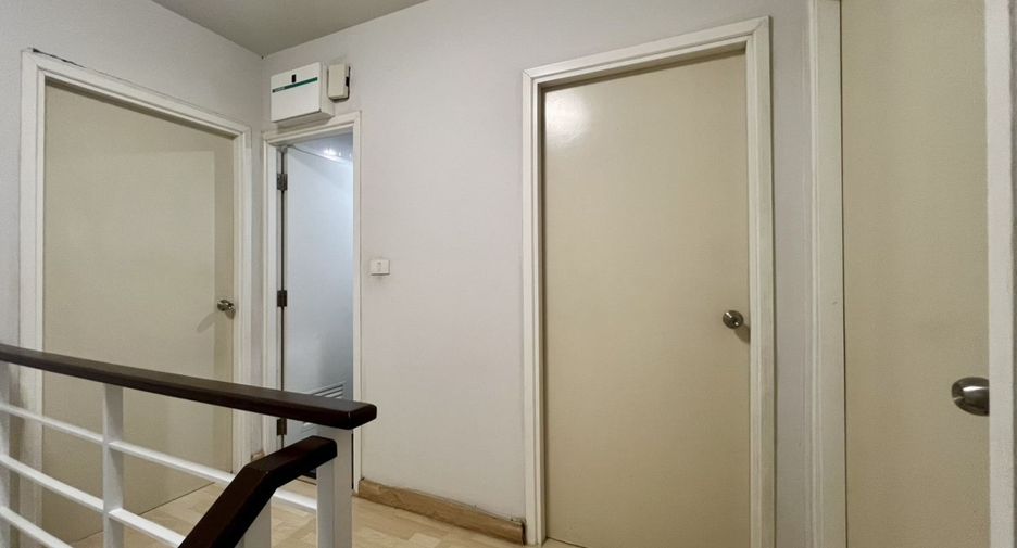 Reihenhaus zum Kauf mit 3 Zimmer in Min Buri, Bangkok