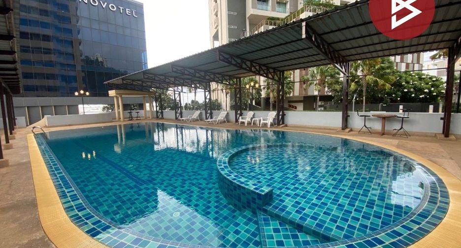 For sale 1 bed condo in Si Racha, Chonburi