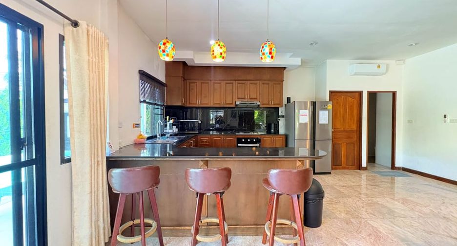 For rent and for sale 3 bedrooms villa in Bang Lamung, Chonburi