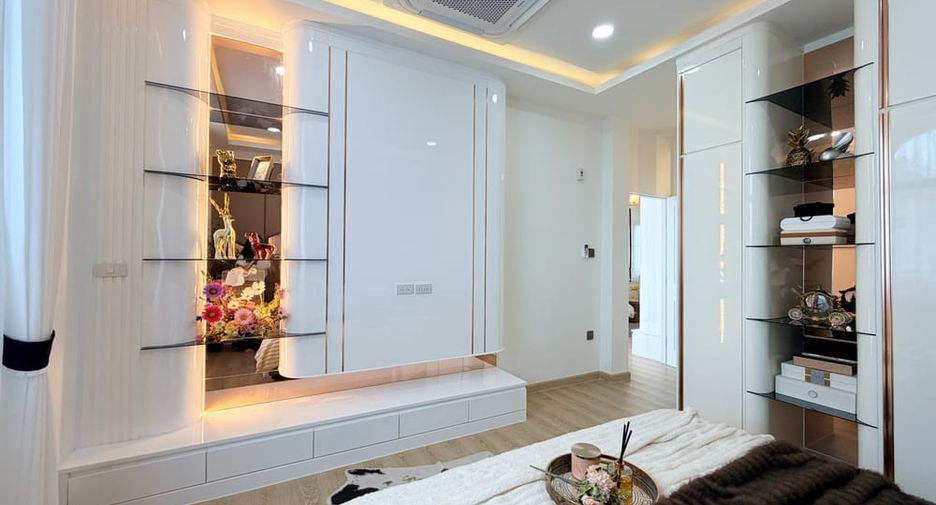 For sale 3 bedrooms house in Bang Lamung, Chonburi