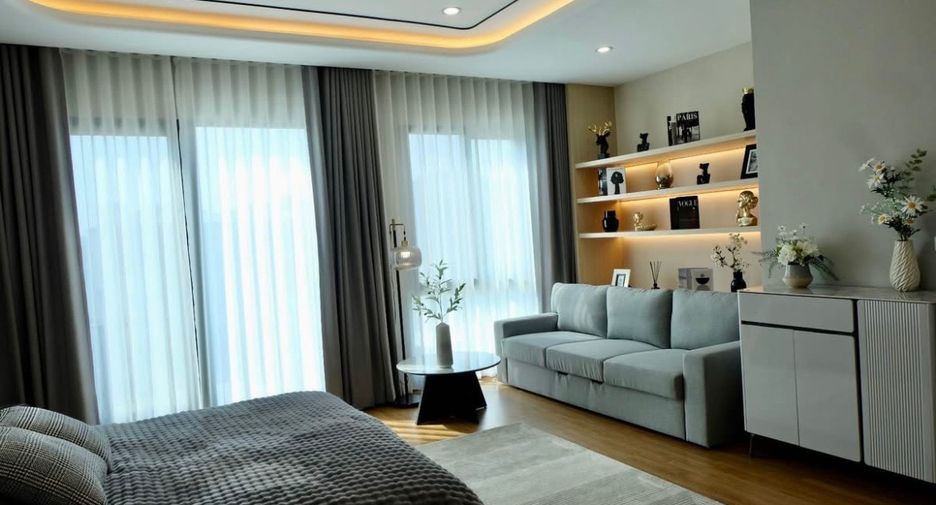Casa adosada en alquiler y en venta de 4 habitaciones en Prawet, Bangkok