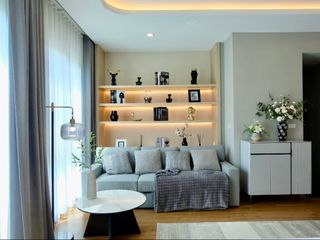 Casa adosada en alquiler y en venta de 4 habitaciones en Prawet, Bangkok