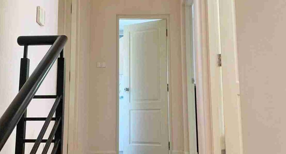 For sale 3 bedrooms house in Mueang Nonthaburi, Nonthaburi