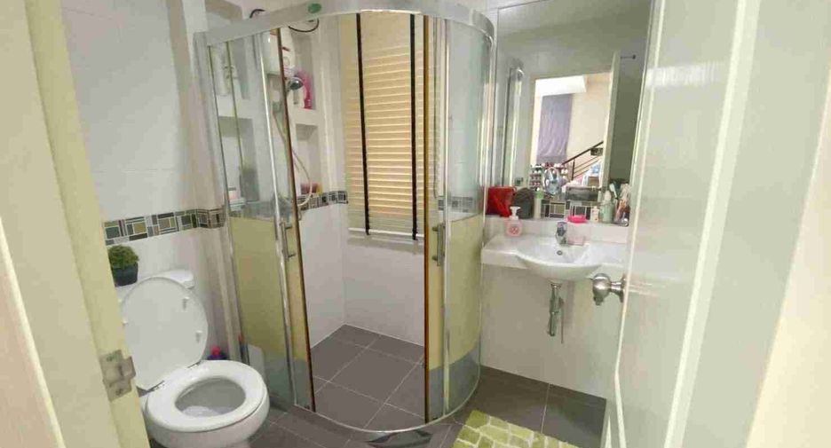 For sale 3 bedrooms house in Mueang Nonthaburi, Nonthaburi