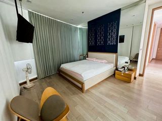À vendre 3 chambres condo à Khlong Toei, Bangkok