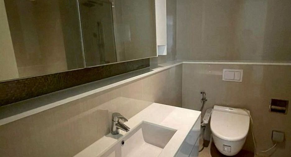 Аренда 2 спальни кондо в Щаттхана, Бангкок