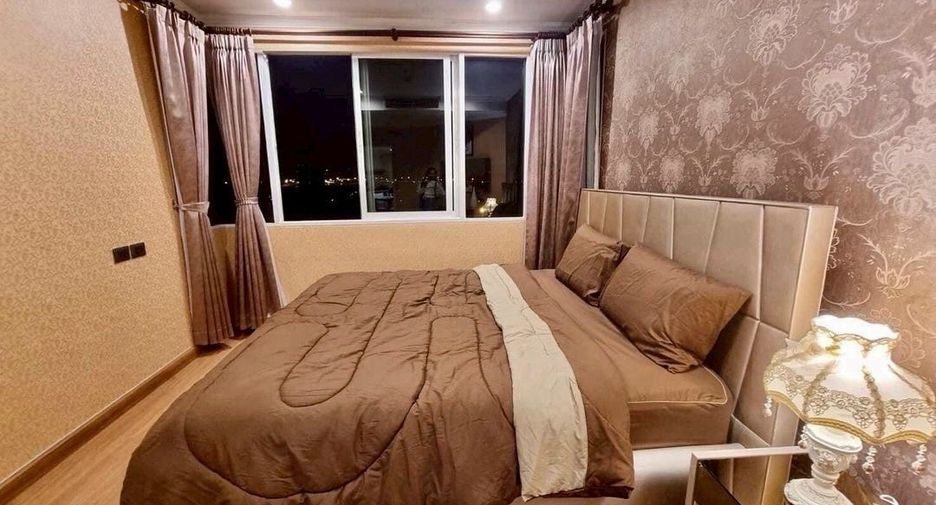 For rent 2 bedrooms condo in Huai Khwang, Bangkok