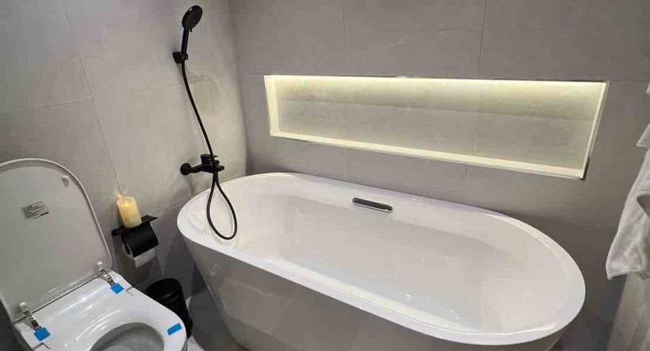 For sale and for rent 3 bedrooms condo in Watthana, Bangkok