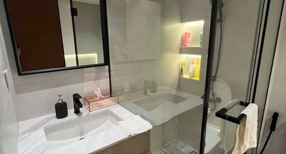 For sale and for rent 3 bedrooms condo in Watthana, Bangkok