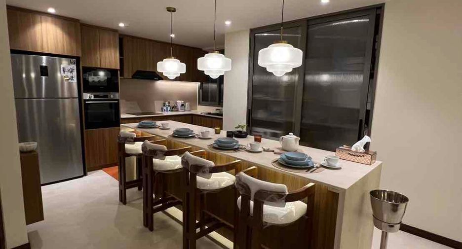 For sale and for rent 3 bedrooms condo in Watthana, Bangkok