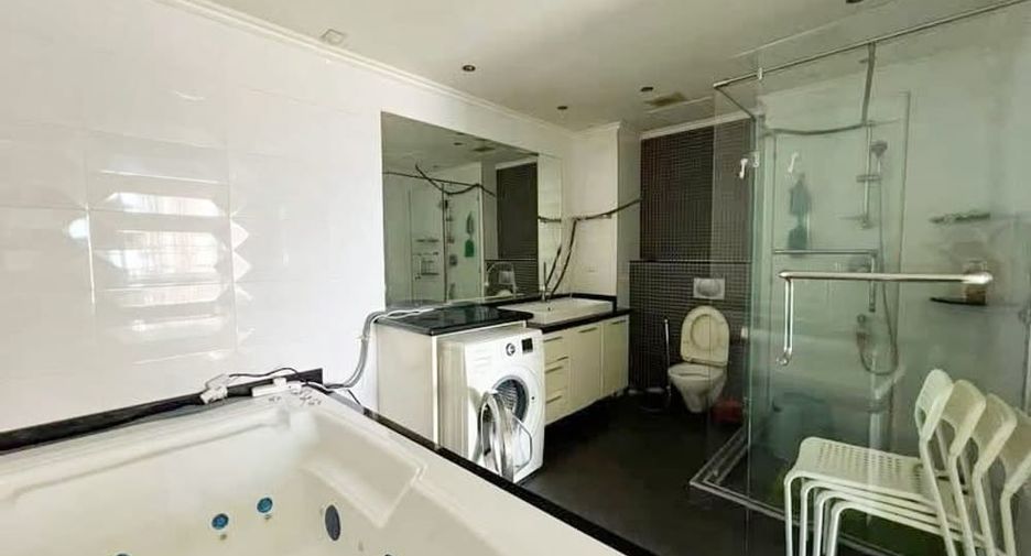For sale 2 bedrooms condo in Bang Lamung, Chonburi