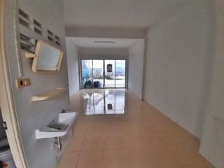 À vendre 1 chambre maison de ville à Sai Mai, Bangkok