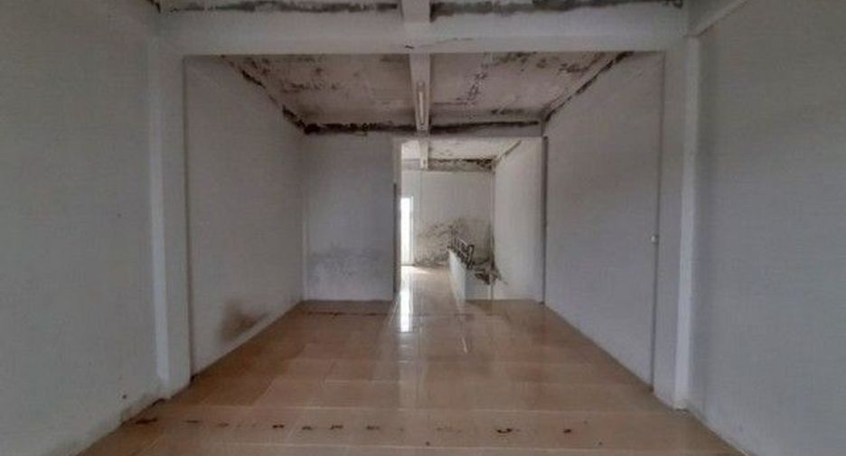 À vendre 1 chambre maison de ville à Sai Mai, Bangkok