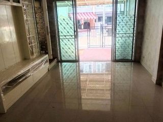 Продажа 1 кровать таунхаус в Банг Капи, Бангкок