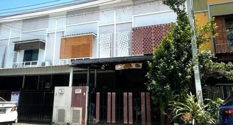 À vendre 1 chambre maison de ville à Sai Mai, Bangkok