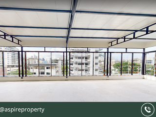 For rent retail Space in Watthana, Bangkok