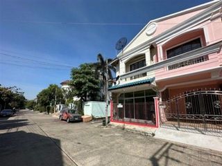 出售 1 卧室 联排别墅 在 Lat Krabang, 曼谷