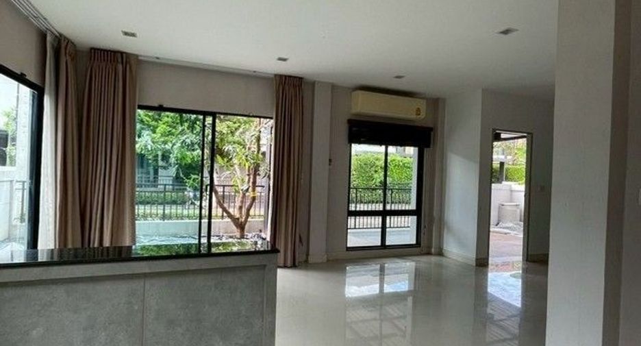 出售 1 卧室 独立屋 在 Bang Khen, 曼谷