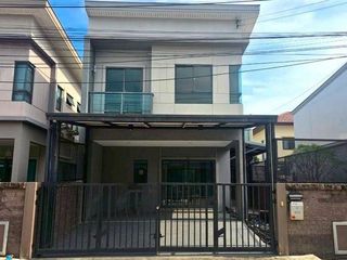 Casa en venta de 1 habitaciones en Saphan Sung, Bangkok