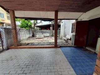 Casa en venta de 1 habitaciones en Saphan Sung, Bangkok