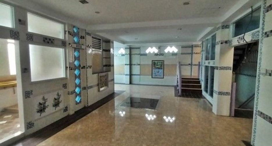 Haus zum Kauf mit 1 Zimmer in Chom Thong, Bangkok