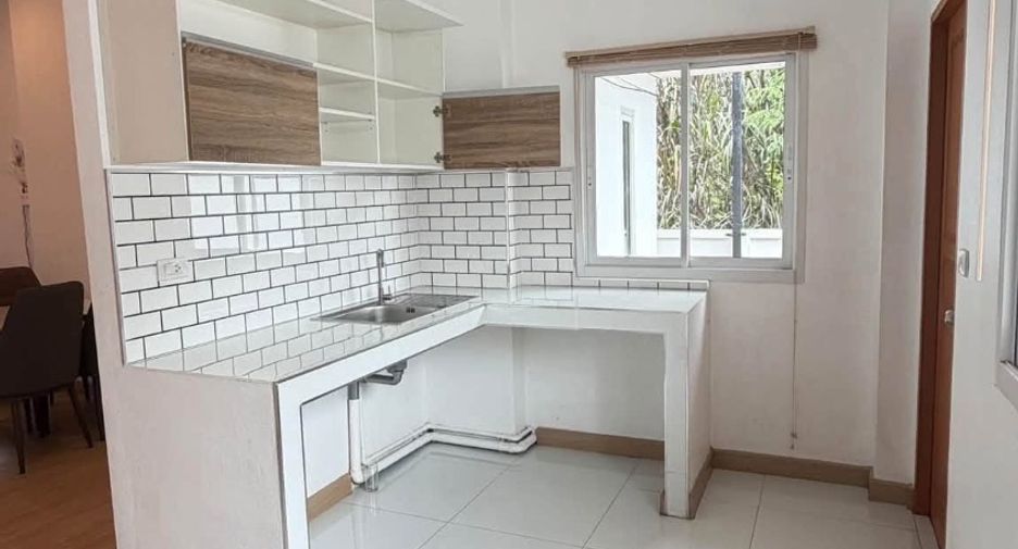 For sale 2 bedrooms house in Saraphi, Chiang Mai
