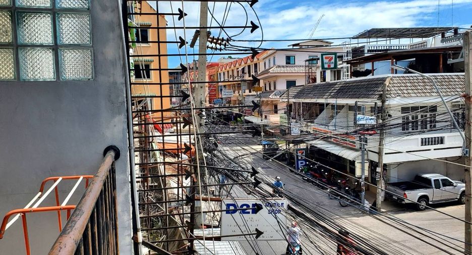 Serviced Apartment zum Kauf mit 8 Zimmer in Bang Lamung, Chonburi