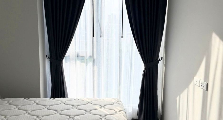 For rent 2 bedrooms condo in Khlong San, Bangkok