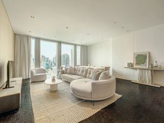 Продажа 3 спальни кондо в Сатхон, Бангкок
