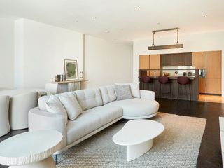 Продажа 3 спальни кондо в Сатхон, Бангкок