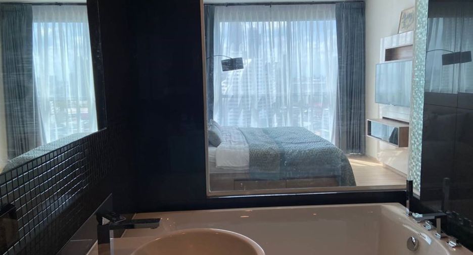 For rent 2 bedrooms condo in Sathon, Bangkok