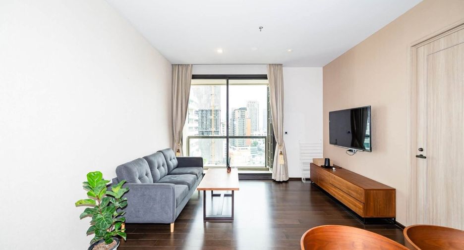 For rent 2 bedrooms condo in Khlong Toei, Bangkok