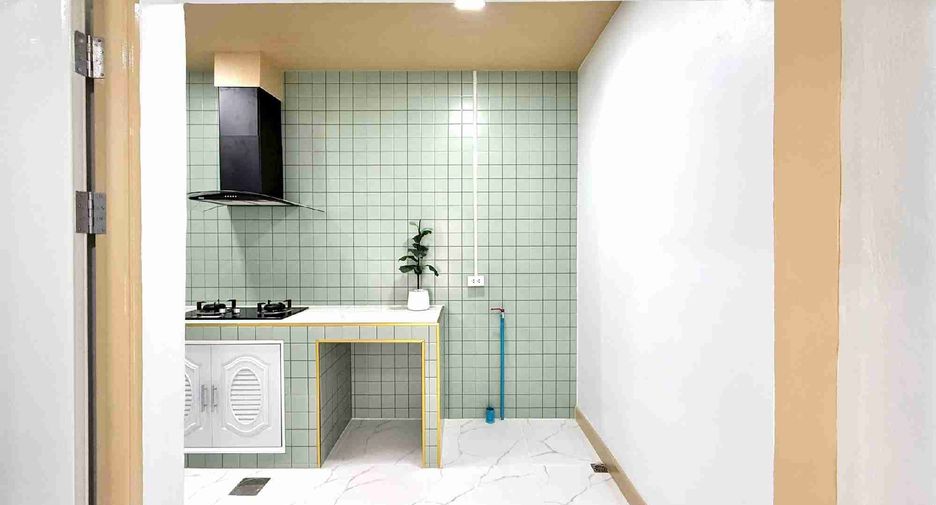 For sale 3 bedrooms townhouse in Khlong Sam Wa, Bangkok