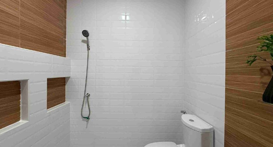 For sale 3 bedrooms townhouse in Khlong Sam Wa, Bangkok