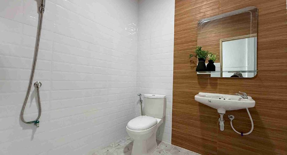 For sale 3 bedrooms townhouse in Khlong Sam Wa, Bangkok