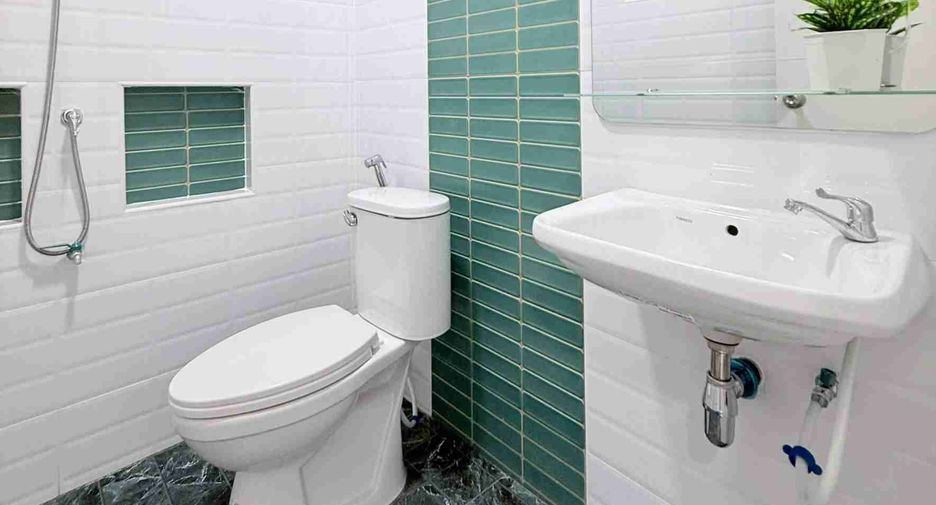 For sale 3 bedrooms townhouse in Khlong Sam Wa, Bangkok