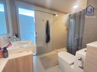 Продажа 1 кровать кондо в Пхра Кханонг, Бангкок