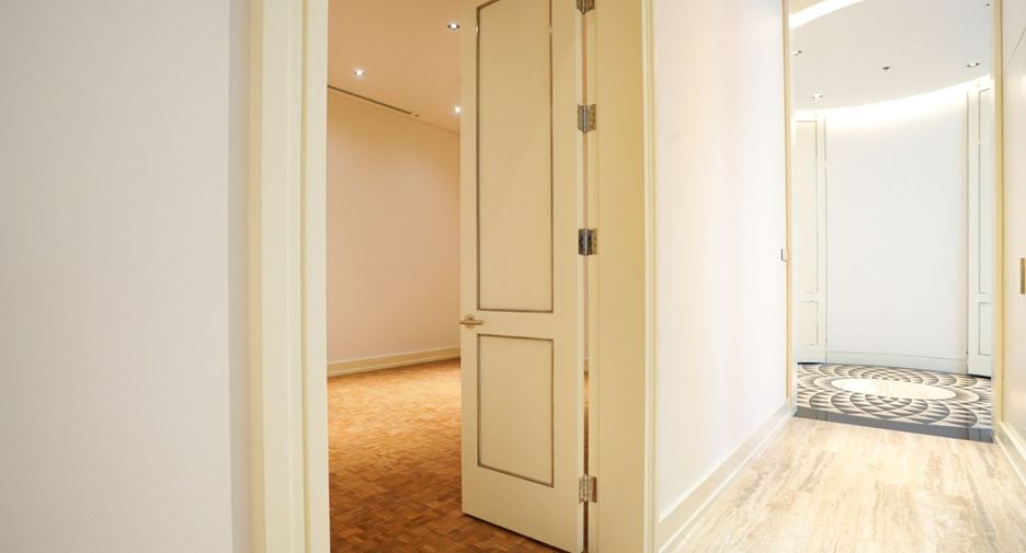 À vendre 3 chambres condo à Sathon, Bangkok