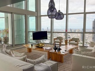 Condo en venta de 4 habitaciones en Sathon, Bangkok
