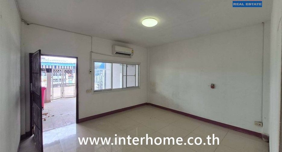 For sale 2 bedrooms townhouse in Bang Bua Thong, Nonthaburi