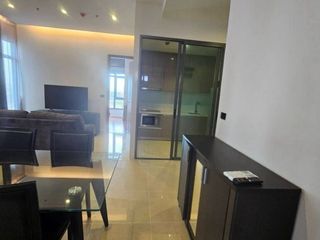 À louer 2 chambres condo à Phra Khanong, Bangkok