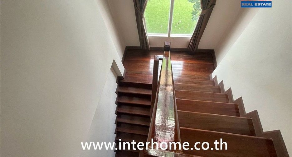 For sale 3 bedrooms house in Don Mueang, Bangkok