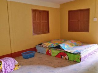 À vendre 1 chambre maison à Phra Pradaeng, Samut Prakan