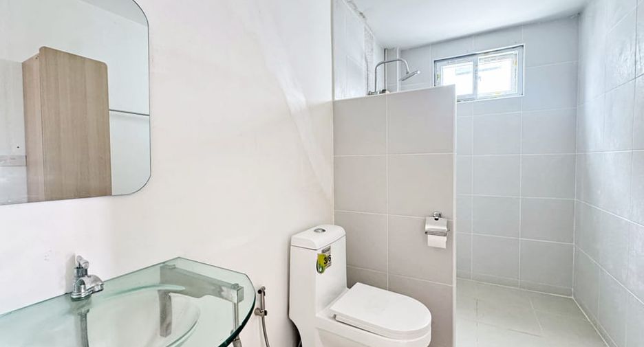 For sale 5 bedrooms villa in Bang Lamung, Chonburi