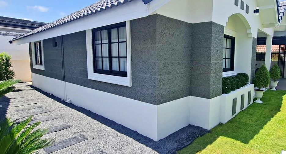 Haus zum Kauf mit 3 Zimmer in Bang Lamung, Chonburi