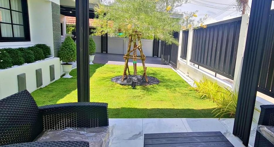 Haus zum Kauf mit 3 Zimmer in Bang Lamung, Chonburi