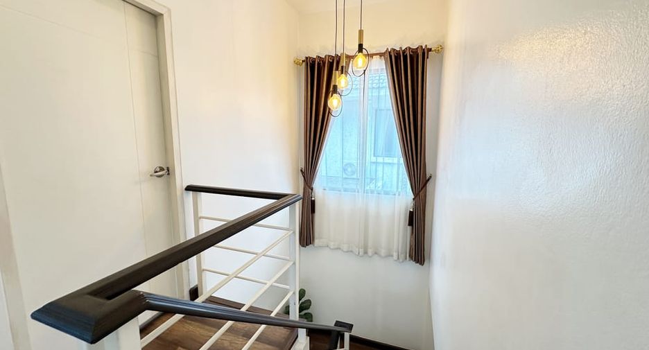 Haus zum Kauf mit 3 Zimmer in Bang Lamung, Chonburi