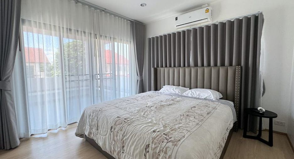 For sale 3 bedrooms villa in Na Jomtien, Pattaya