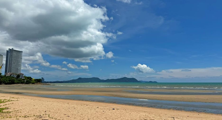 For sale 3 bedrooms villa in Na Jomtien, Pattaya