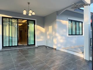 Haus zum Kauf mit 3 Zimmer in Bang Lamung, Chonburi